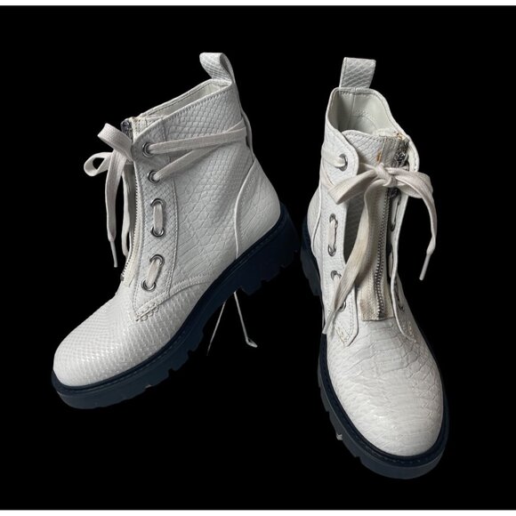 UGG Darren Combat Boots Embossed Snake White US 7W - Picture 4 of 9